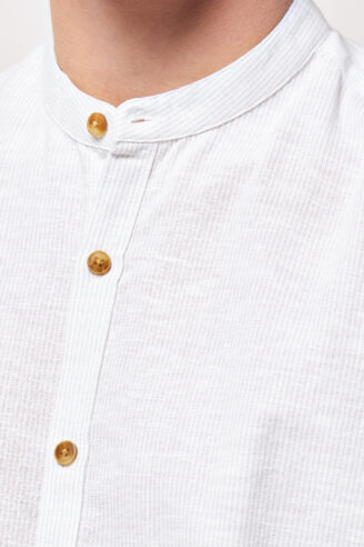 חולצה מכופתרת בשילוב פשתן צווארון סיני - פסים בהיר