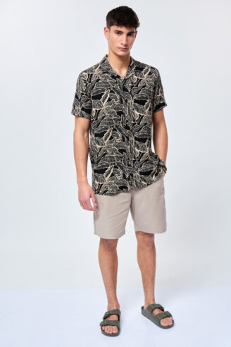 חולצה מכופתרת הדפס עלים