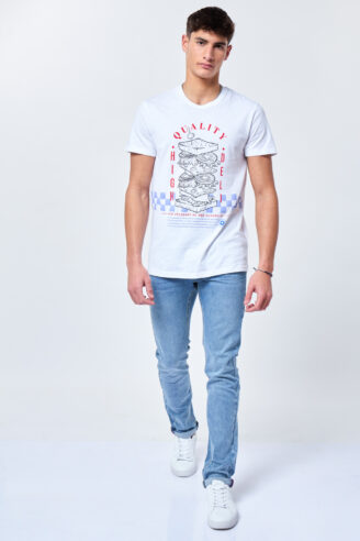 ג’ינס בסיסי במגוון שטיפות