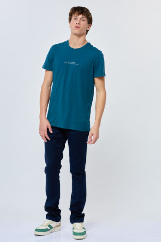 ג'ינס חלק בסיסי בגזרה ישרה