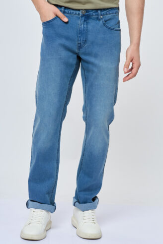 ג'ינס בסיס גזרה רחבה