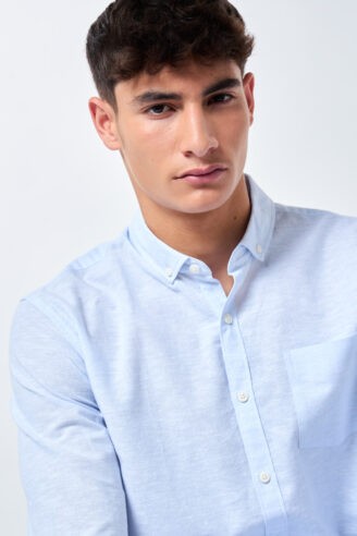 חולצה מכופתרת בשילוב פשתן גזרה רחבה - כחול בהיר