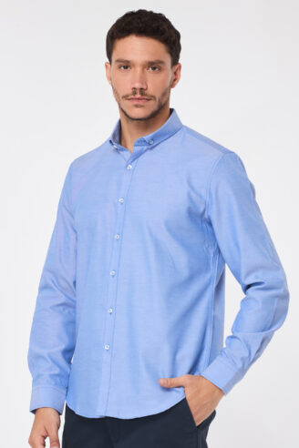 חולצה מכופתרת אוקספורד קלאסית