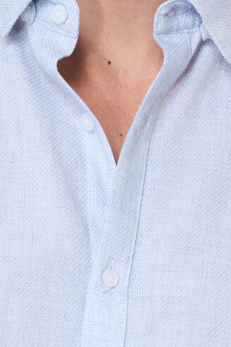 חולצה מכופתרת DOBBY מלנש - תכלת