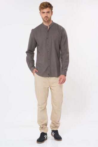 חולצה מכופתרת צווארון סיני בשילוב פשתן - חום