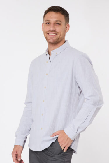 חולצה מכופתרת בד במרקם טבעי - אפור בהיר