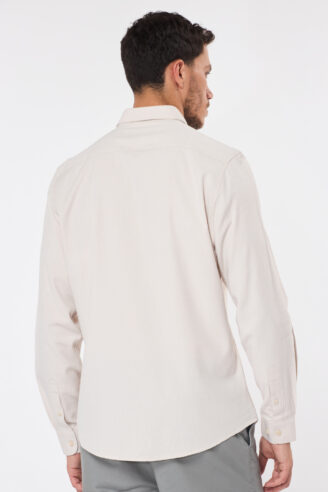 חולצה מכופתרת בד במרקם טבעי נופל - בז'