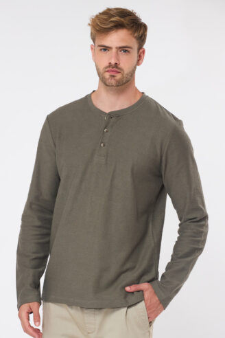 חולצת טי כפתורים סלאב heavy - זית
