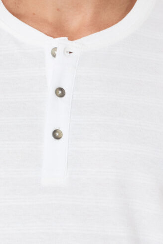 חולצת טי ג'קארד כפתרה - לבן