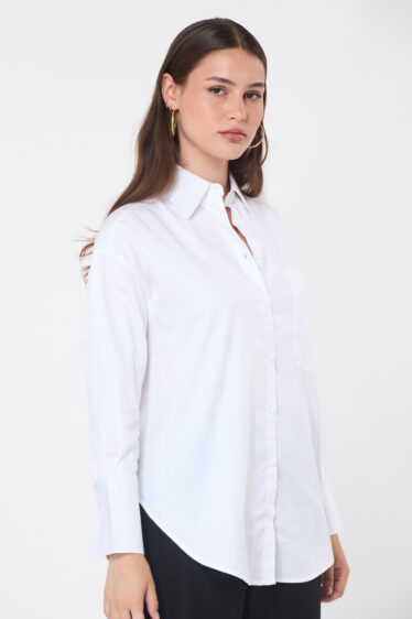 חולצה לבנה מכופתרת אוברסייז - לבן