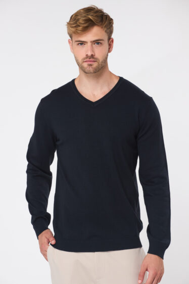 סריג בייסיק צווארון וי