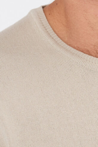 סריג בייסיק צווארון עגול - אבן